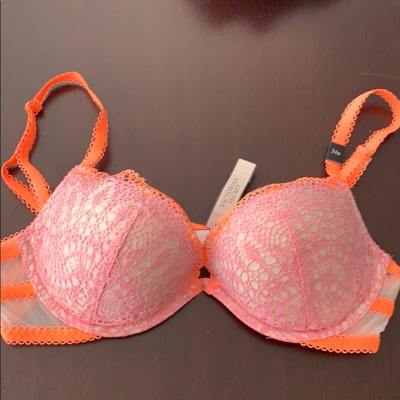 NWT Victoria’s Secret Padded Demi Bra - Picture 1 of 5
